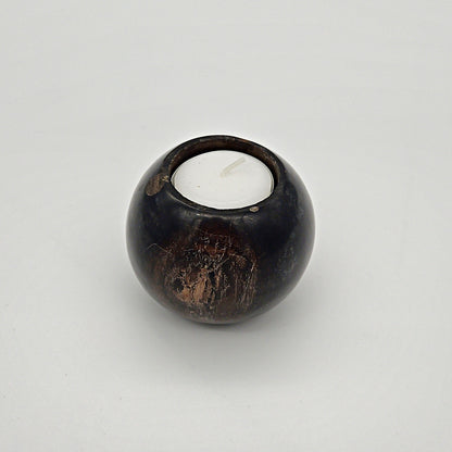 Håndpoleret fyrfadsstage