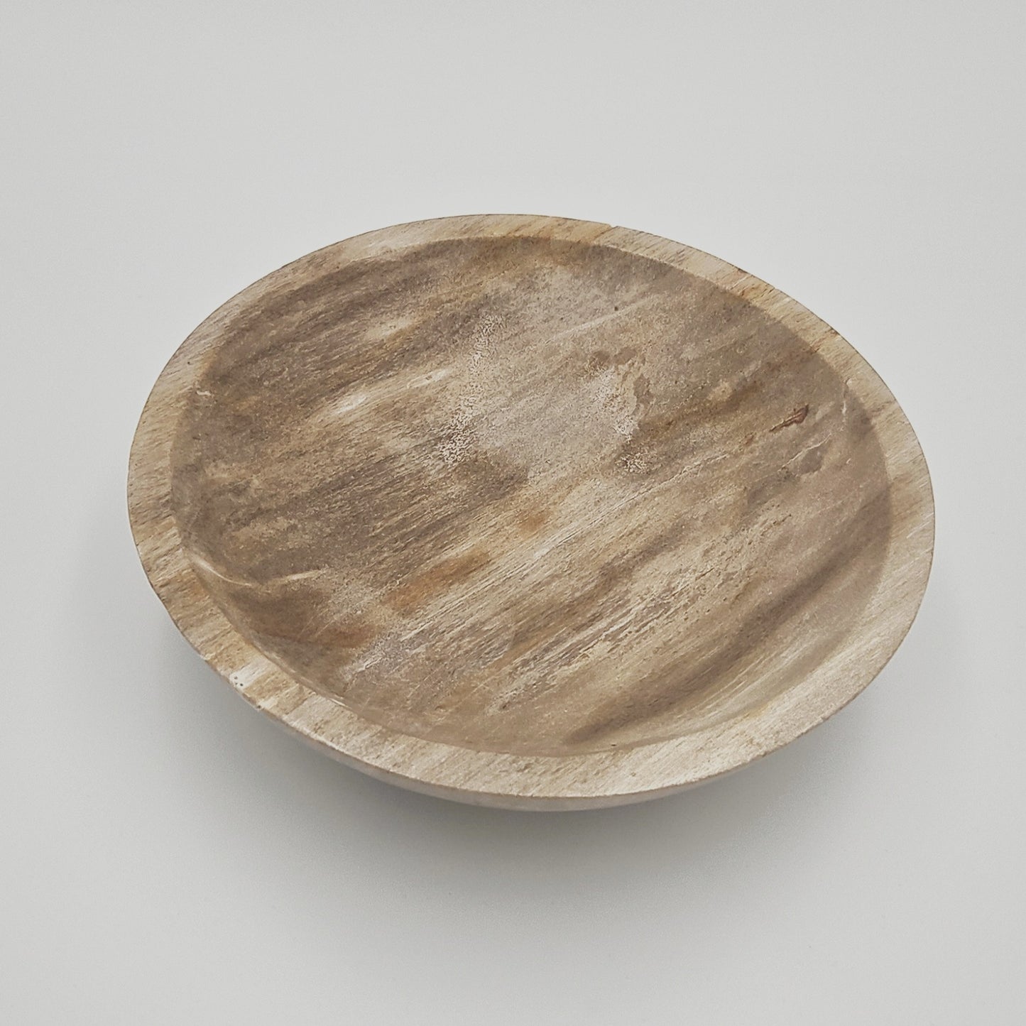 Dekorativ skål i minimalistisk design