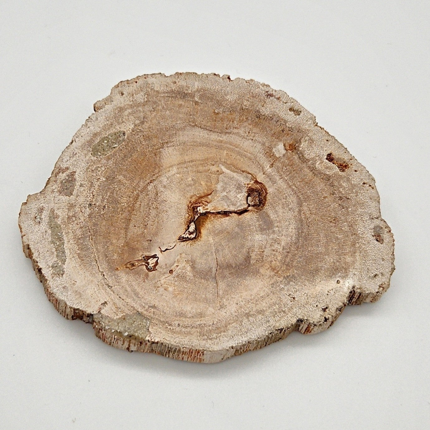 Skulpturel bordskåner