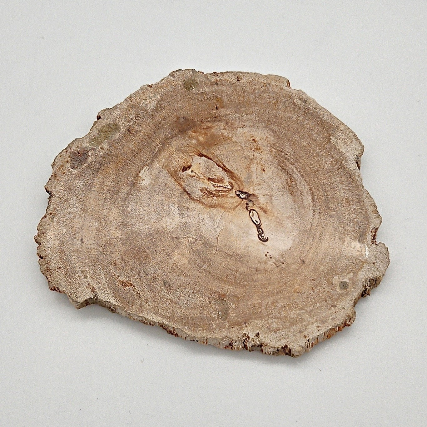 Skulpturel bordskåner