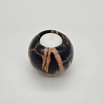 Håndpoleret fyrfadsstage