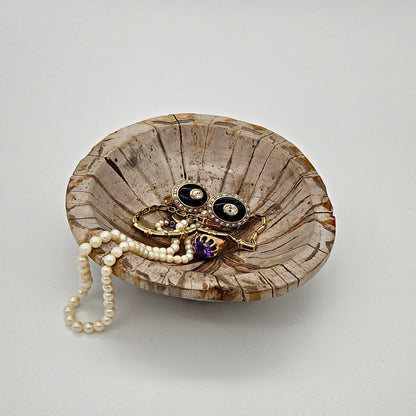 Lys opbevaringsskål