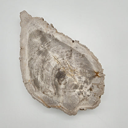 Unikt håndpoleret fad