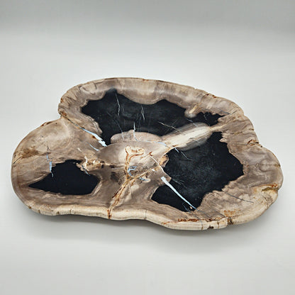 Unikt håndpoleret fad