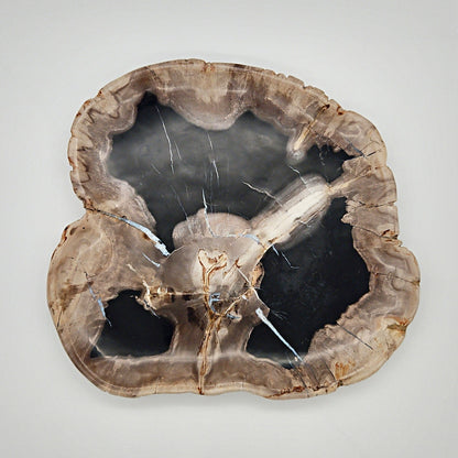 Unikt håndpoleret fad