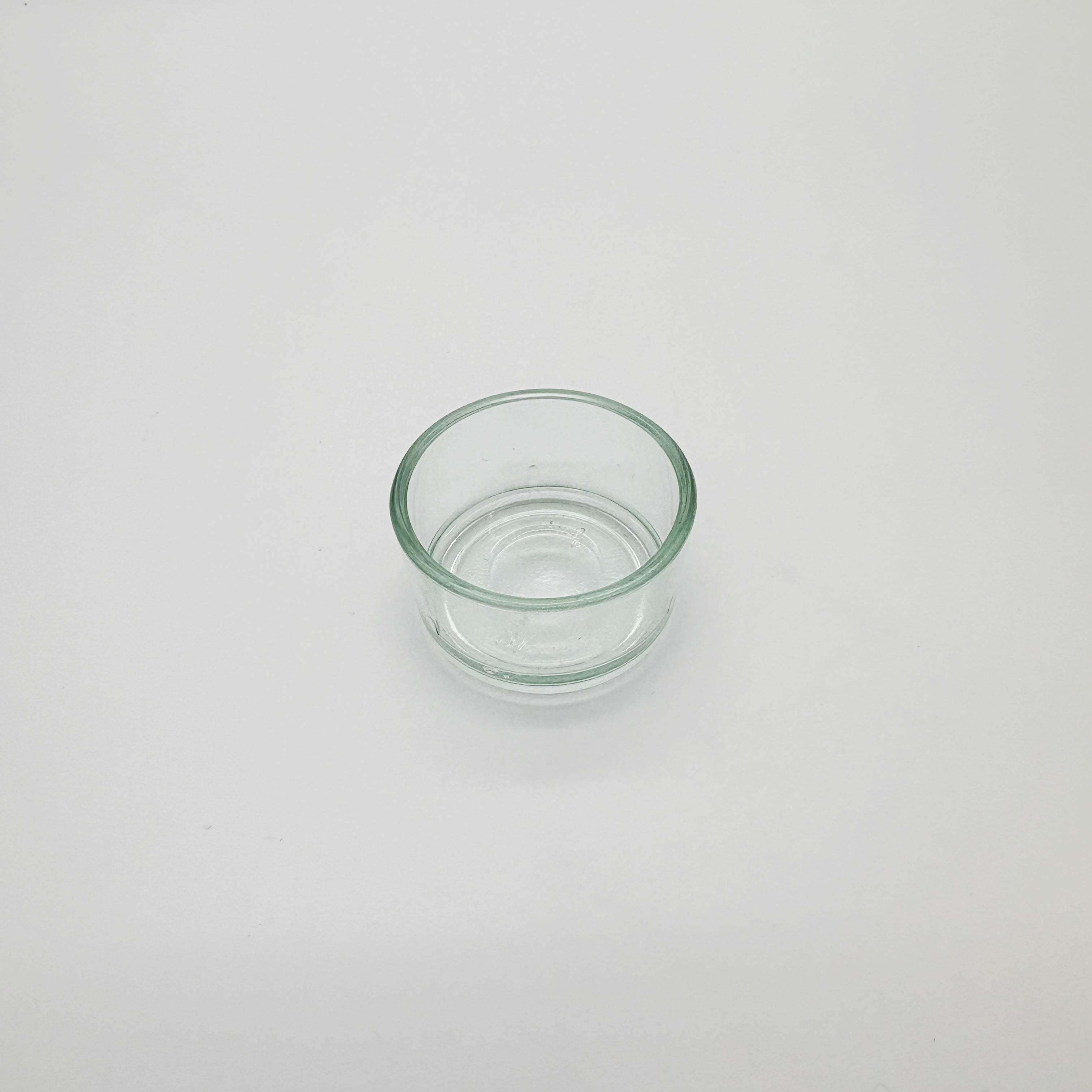 Glasbeholder til fyrfadslys