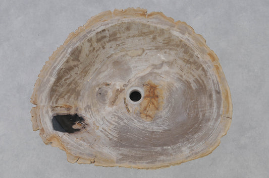 Håndvask i sand- og sorttoner