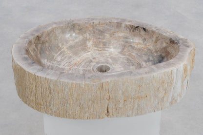 Håndvask i lyse gråtoner med rå kant